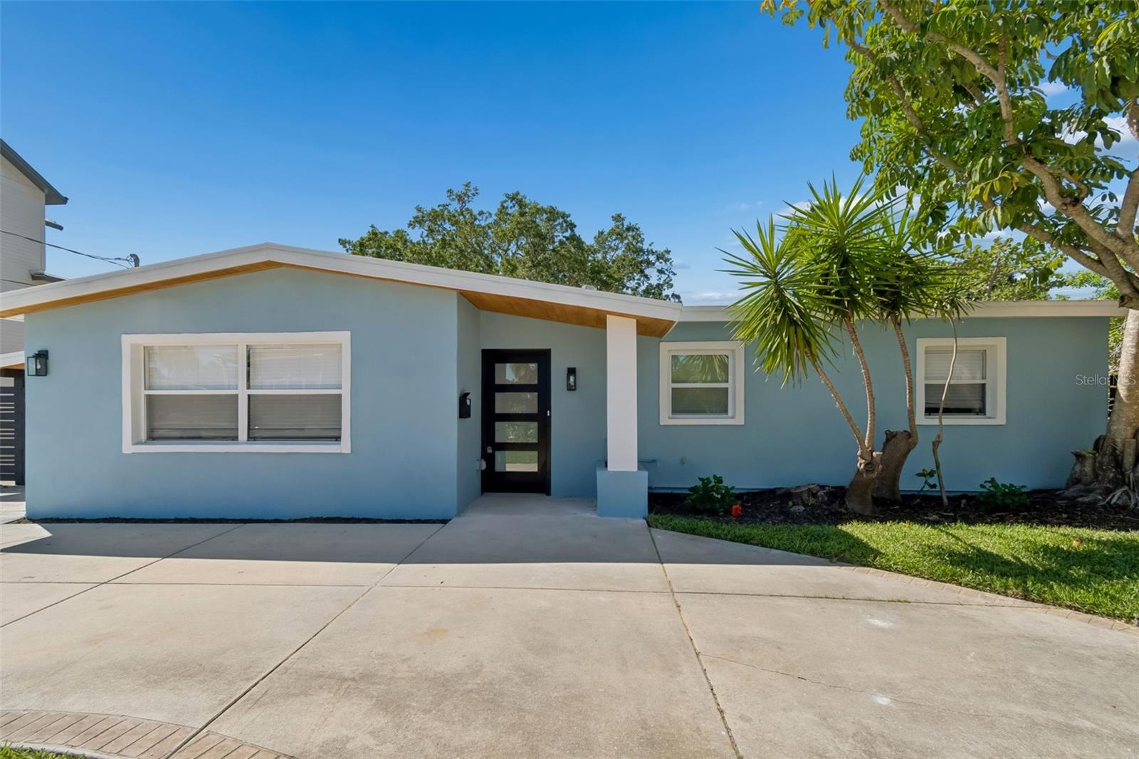 SHORE ACRES BUTTERFLY LAKE REP - Residential