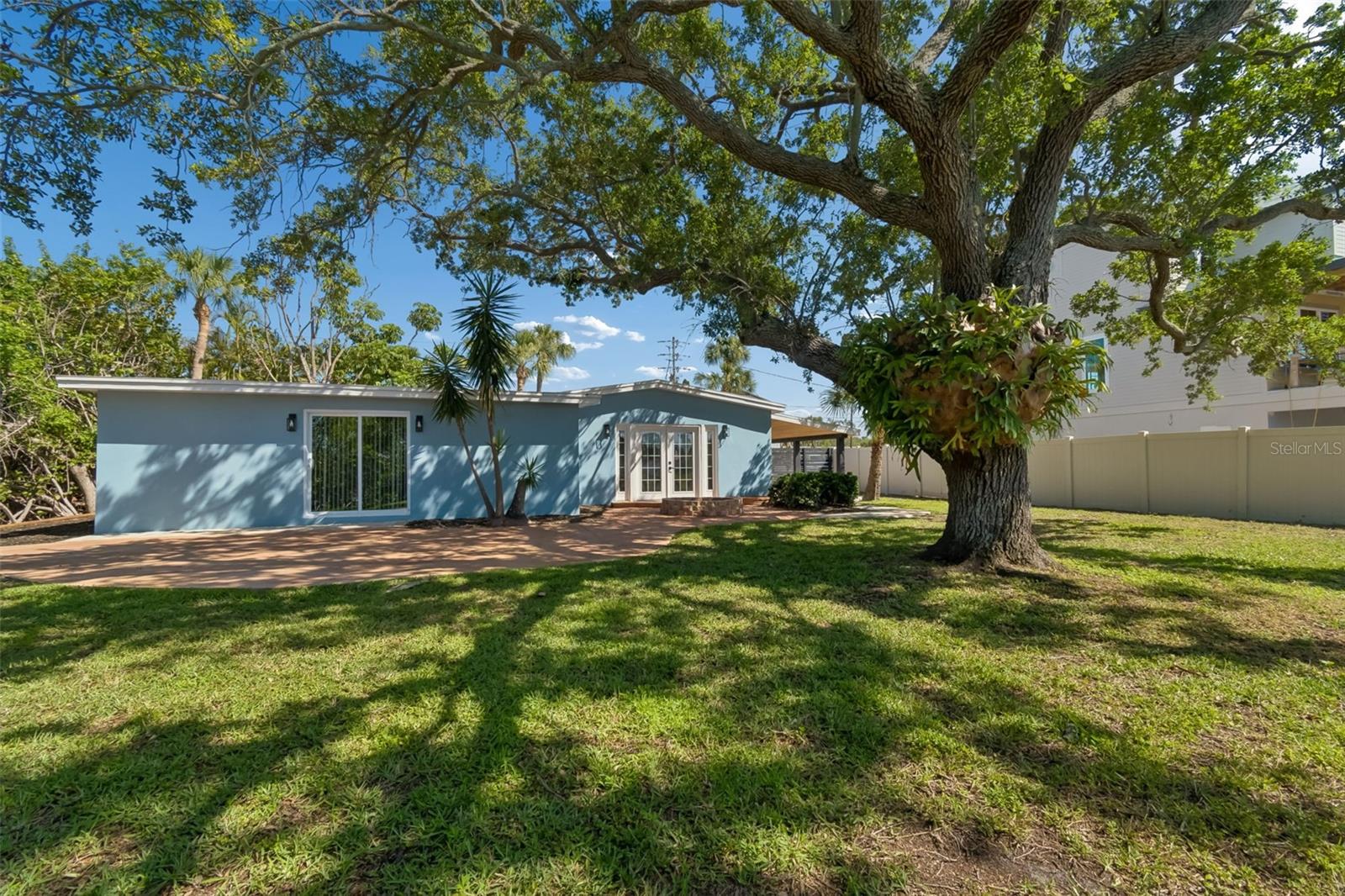 SHORE ACRES BUTTERFLY LAKE REP - Residential