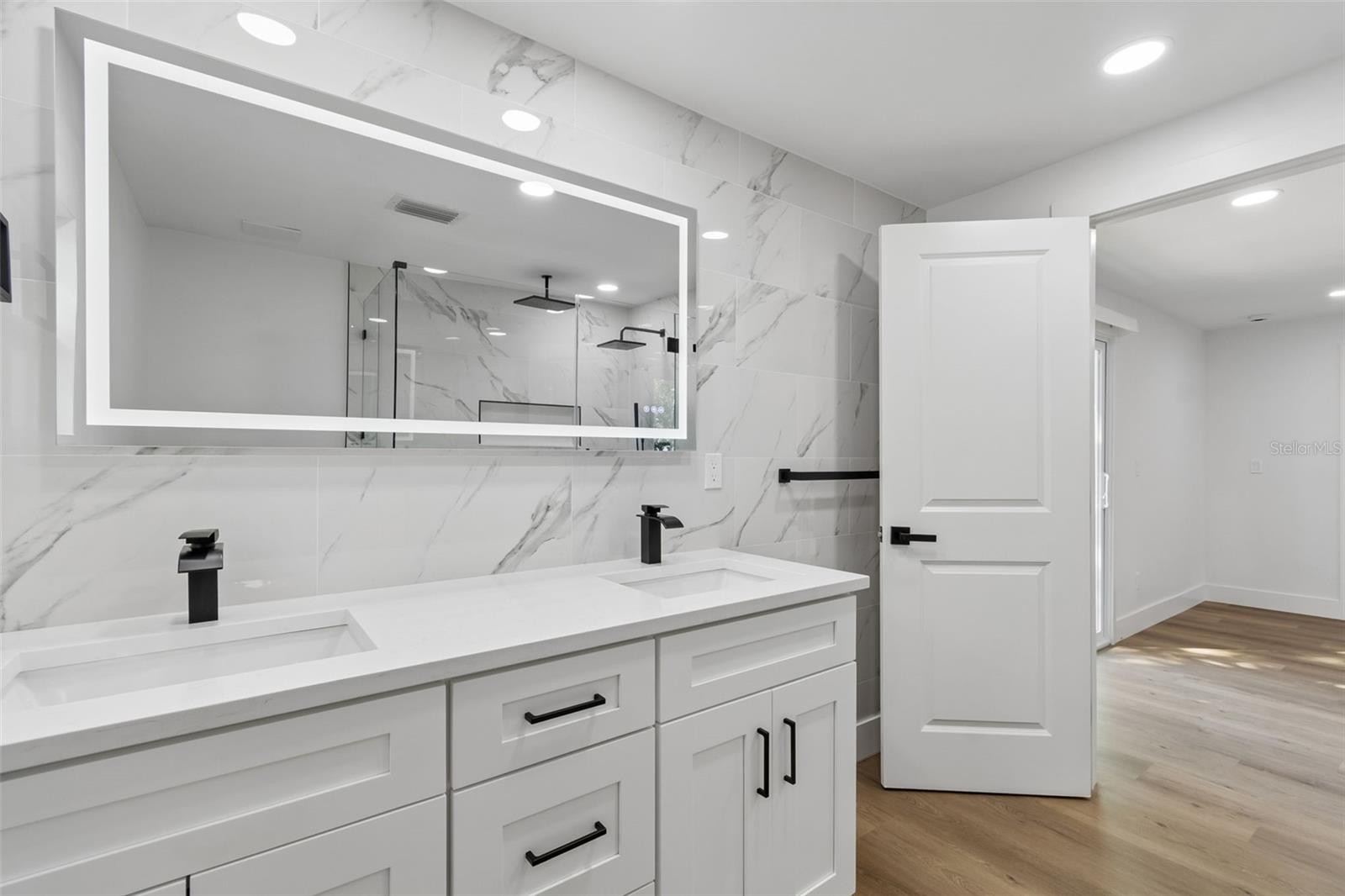 SHORE ACRES BUTTERFLY LAKE REP - Residential