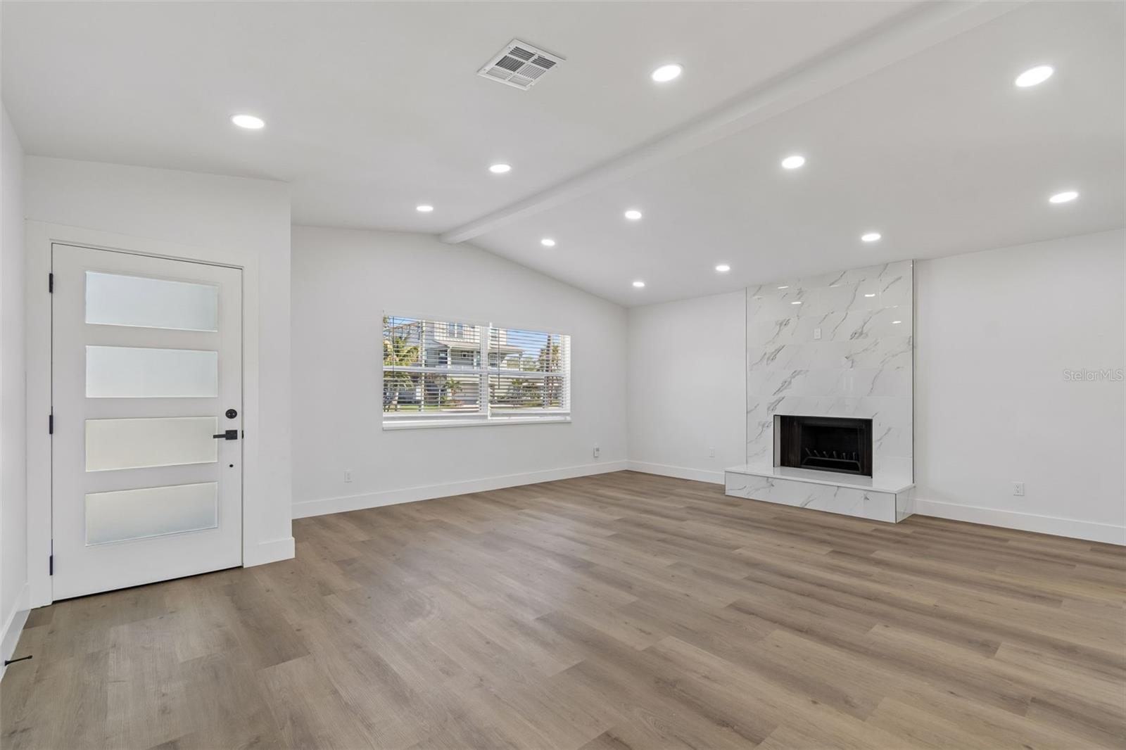 SHORE ACRES BUTTERFLY LAKE REP - Residential