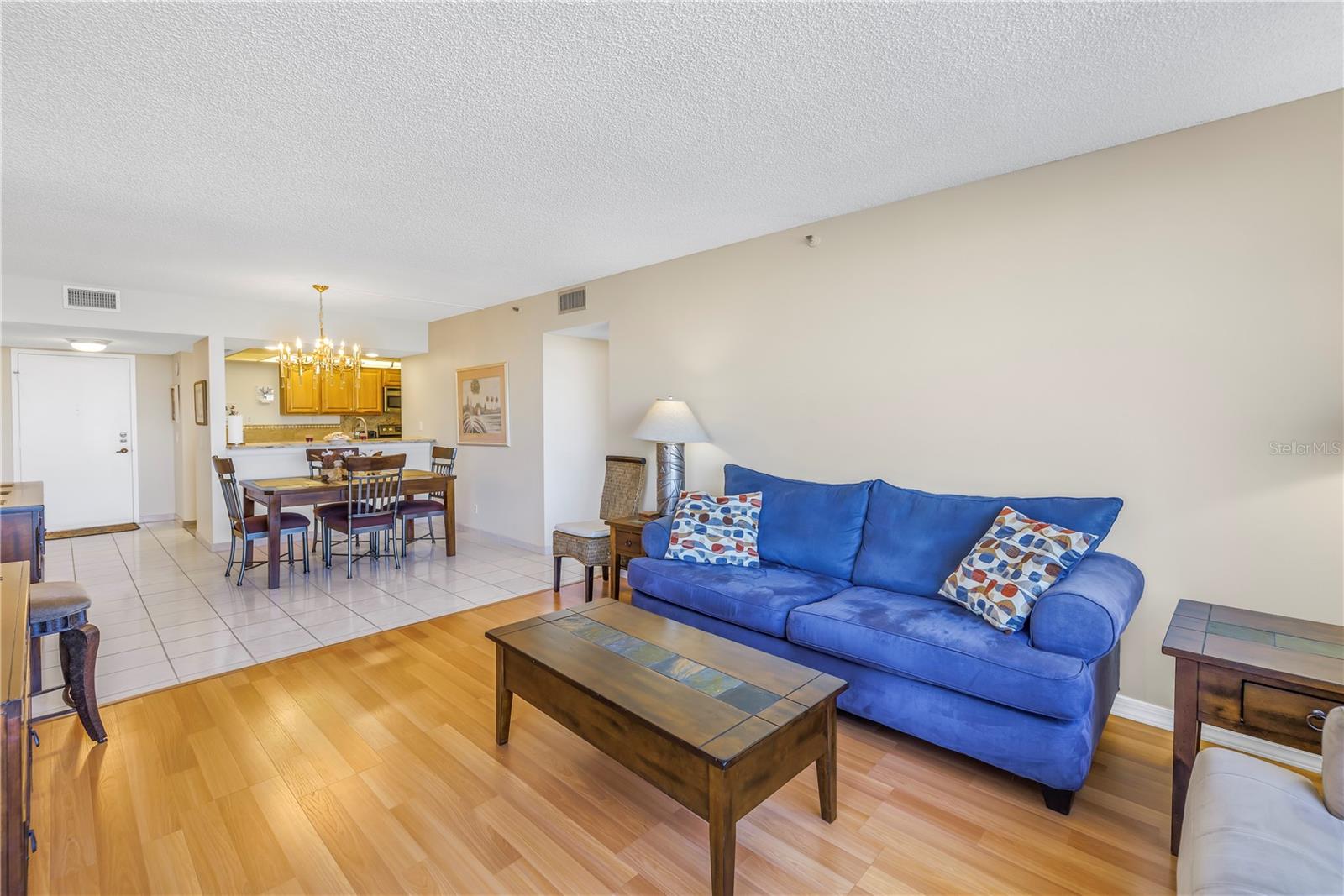 BAHIA DEL MAR IV - Residential