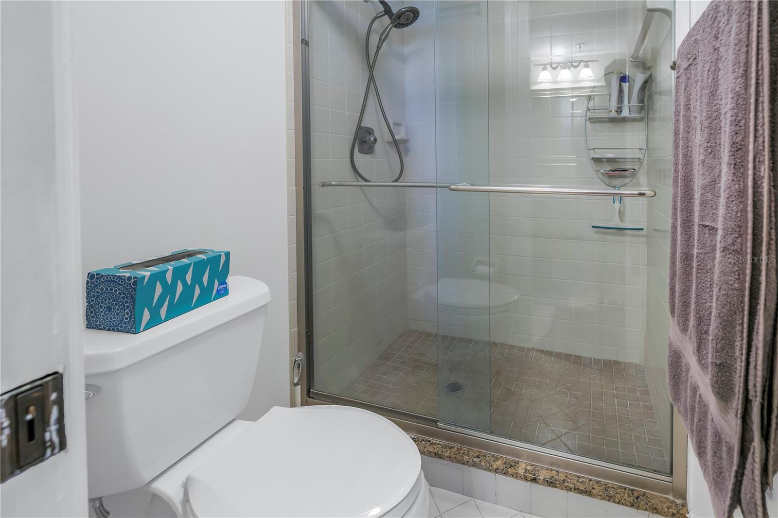 BAHIA DEL MAR IV - Residential