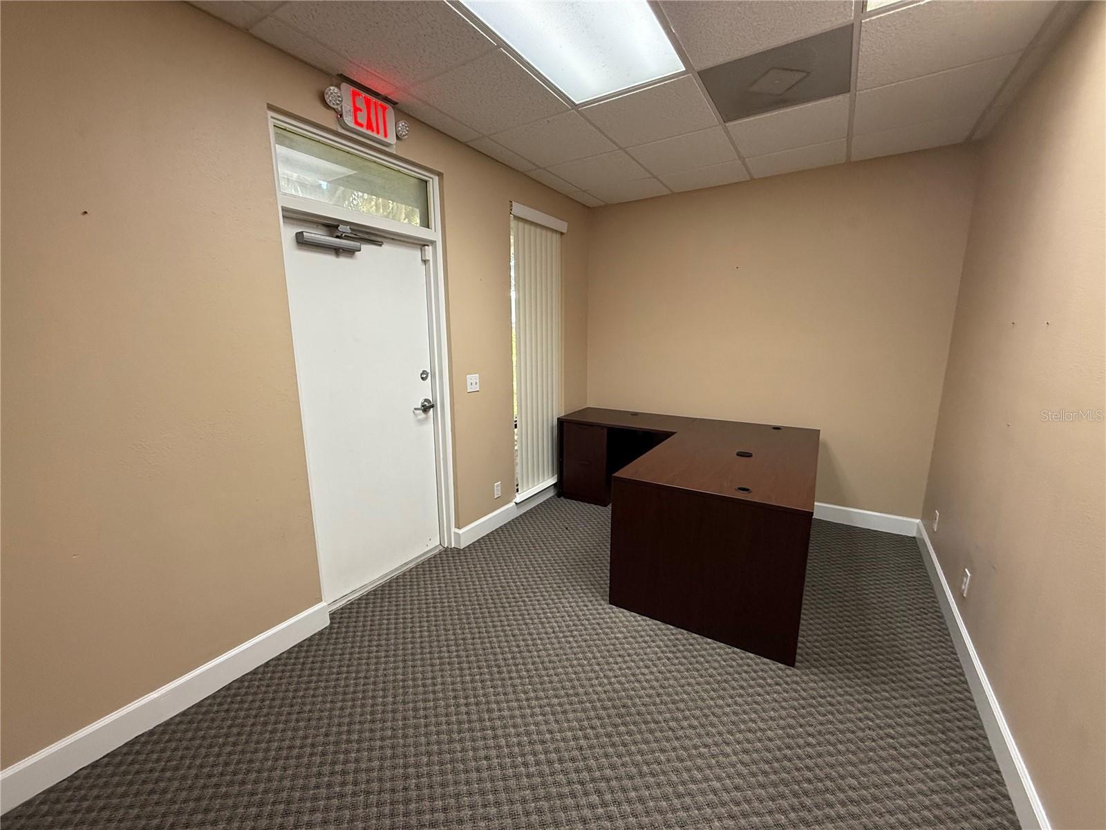 HIGHLANDS PROFESSIONAL CENTER 02 - Commercial Lease