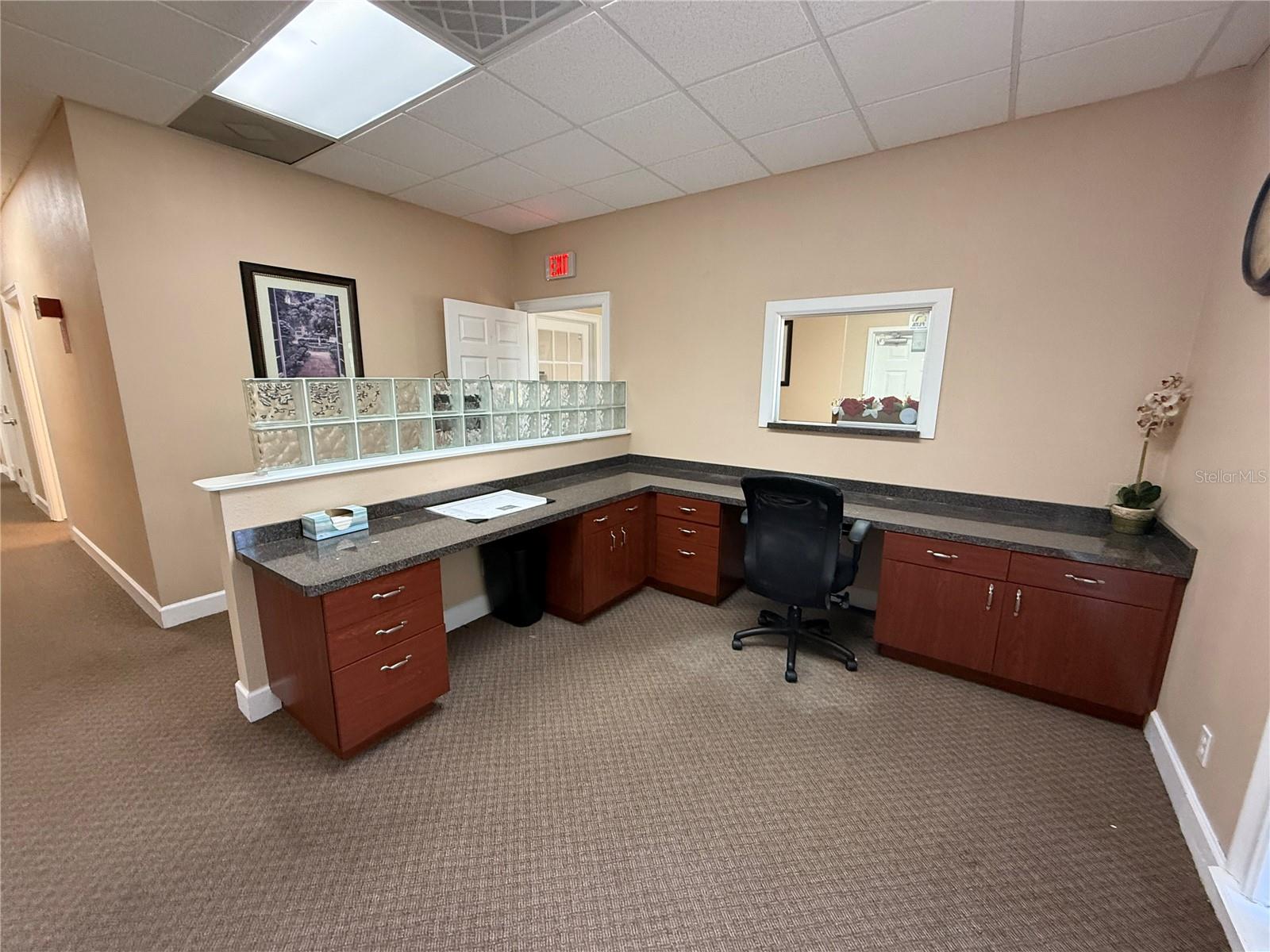 HIGHLANDS PROFESSIONAL CENTER 02 - Commercial Lease