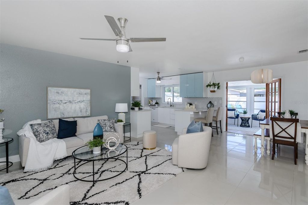 Photo of 1435 77th Avenue N, St Petersburg, FL 33702 (MLS # TB8501319)