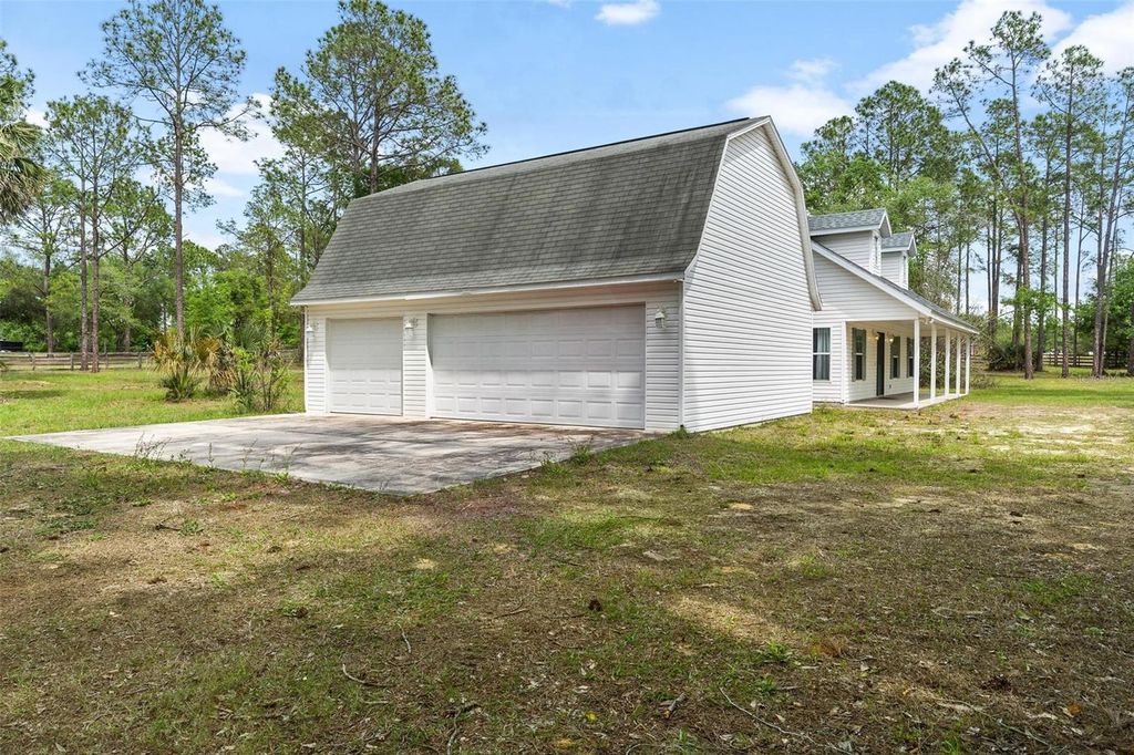 Photo of 20825 County Road 44a, Eustis, FL 32736 (MLS # G5110705)