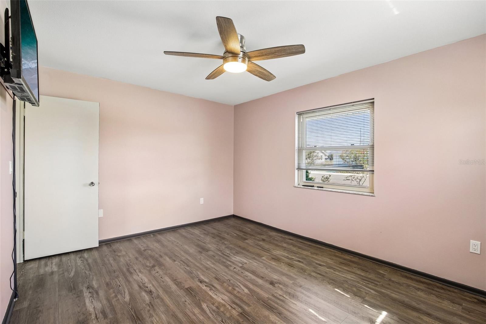 DEL WEBBS SUN CITY FLORIDA UN - Residential