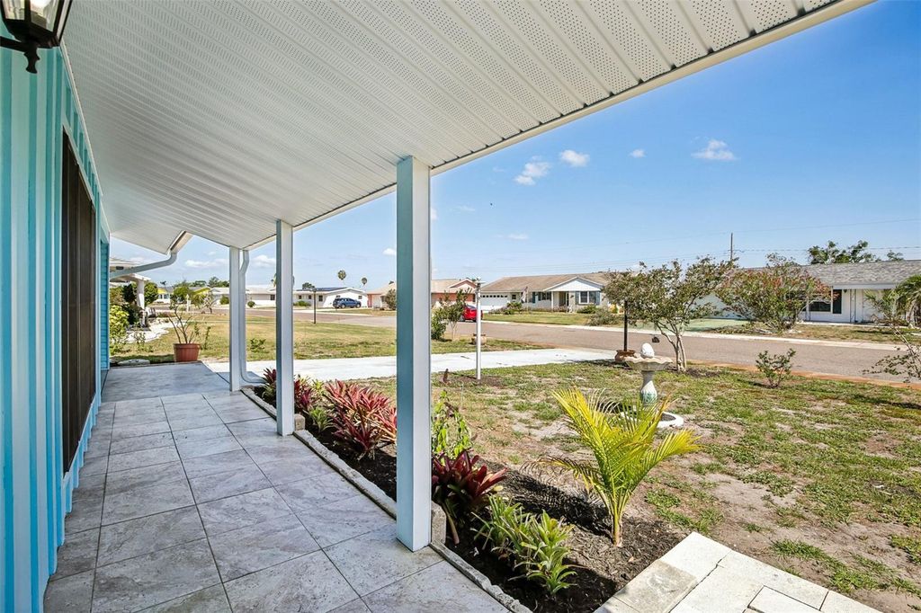 Photo of 704 Ojai Avenue, Sun City Center, FL 33573 (MLS # TB8501162)