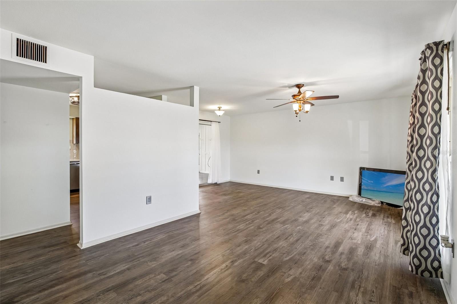 DEL WEBBS SUN CITY FLORIDA UN - Residential