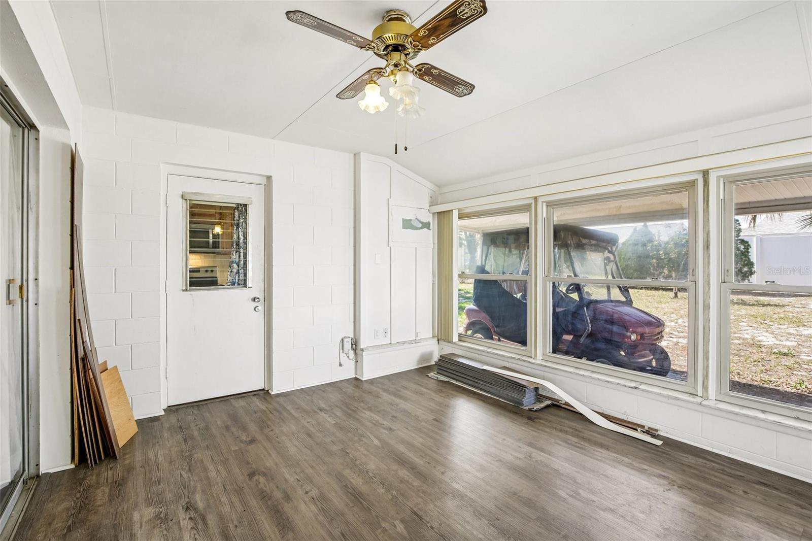 DEL WEBBS SUN CITY FLORIDA UN - Residential