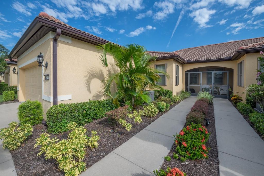 Photo of 415 Brandywine Falls Court, Apollo Beach, FL 33572 (MLS # TB8422958)