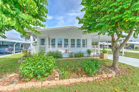 Photo of 35207 Makenzie Street, Zephyrhills, FL 33541 (MLS # TB8557329)