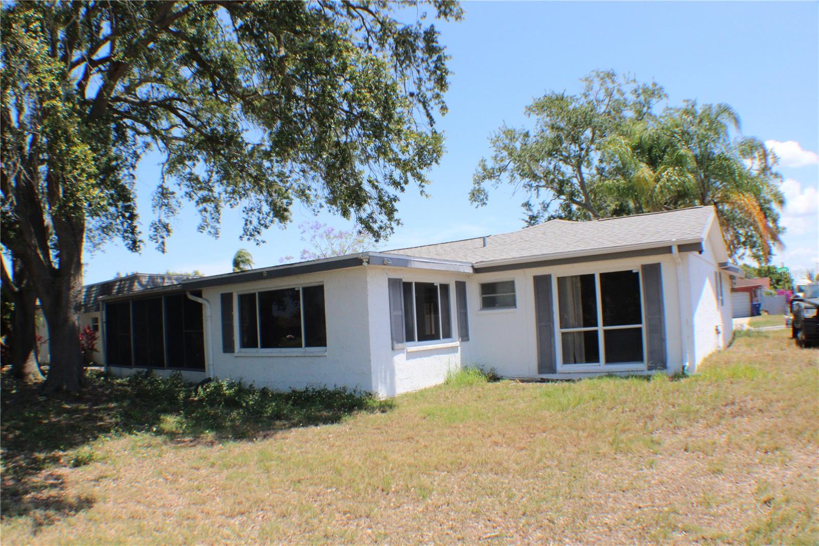 BEACON SQUARE - Residential