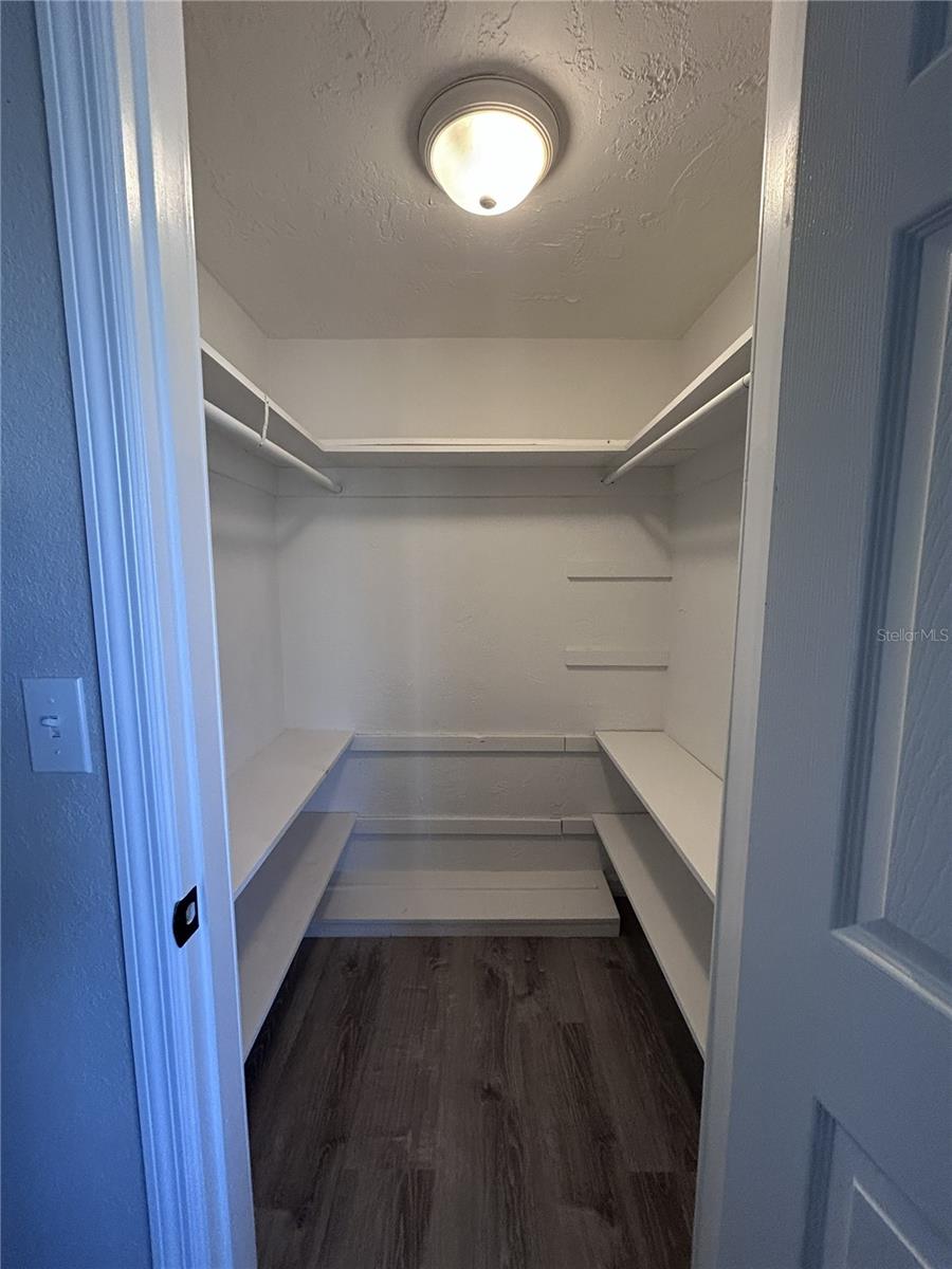 BEACON SQUARE - Residential