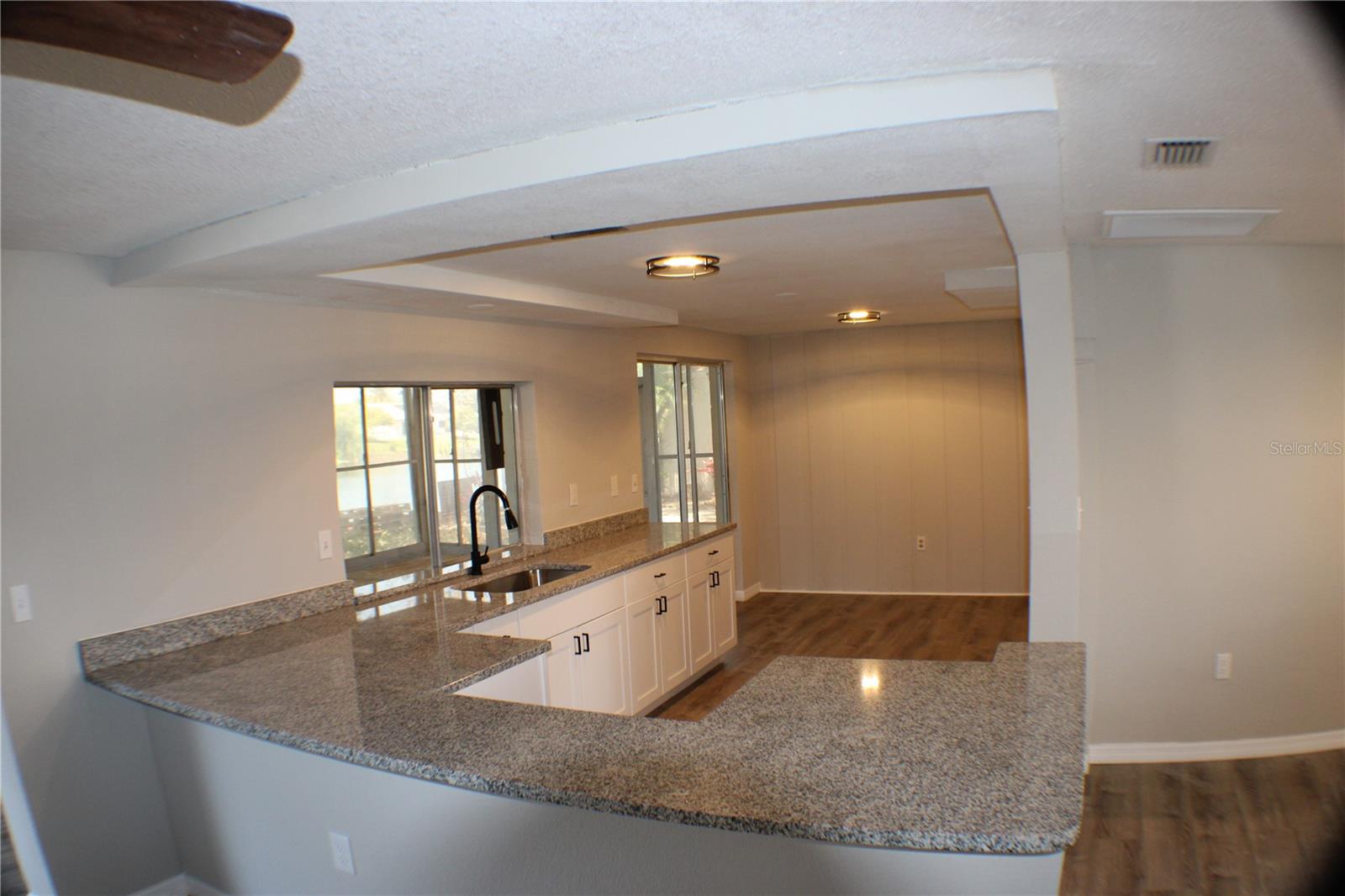 BEACON SQUARE - Residential