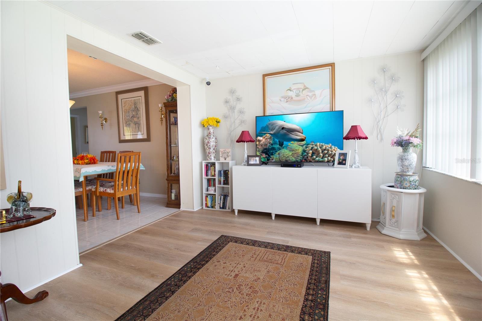 MAINLANDS - Residential