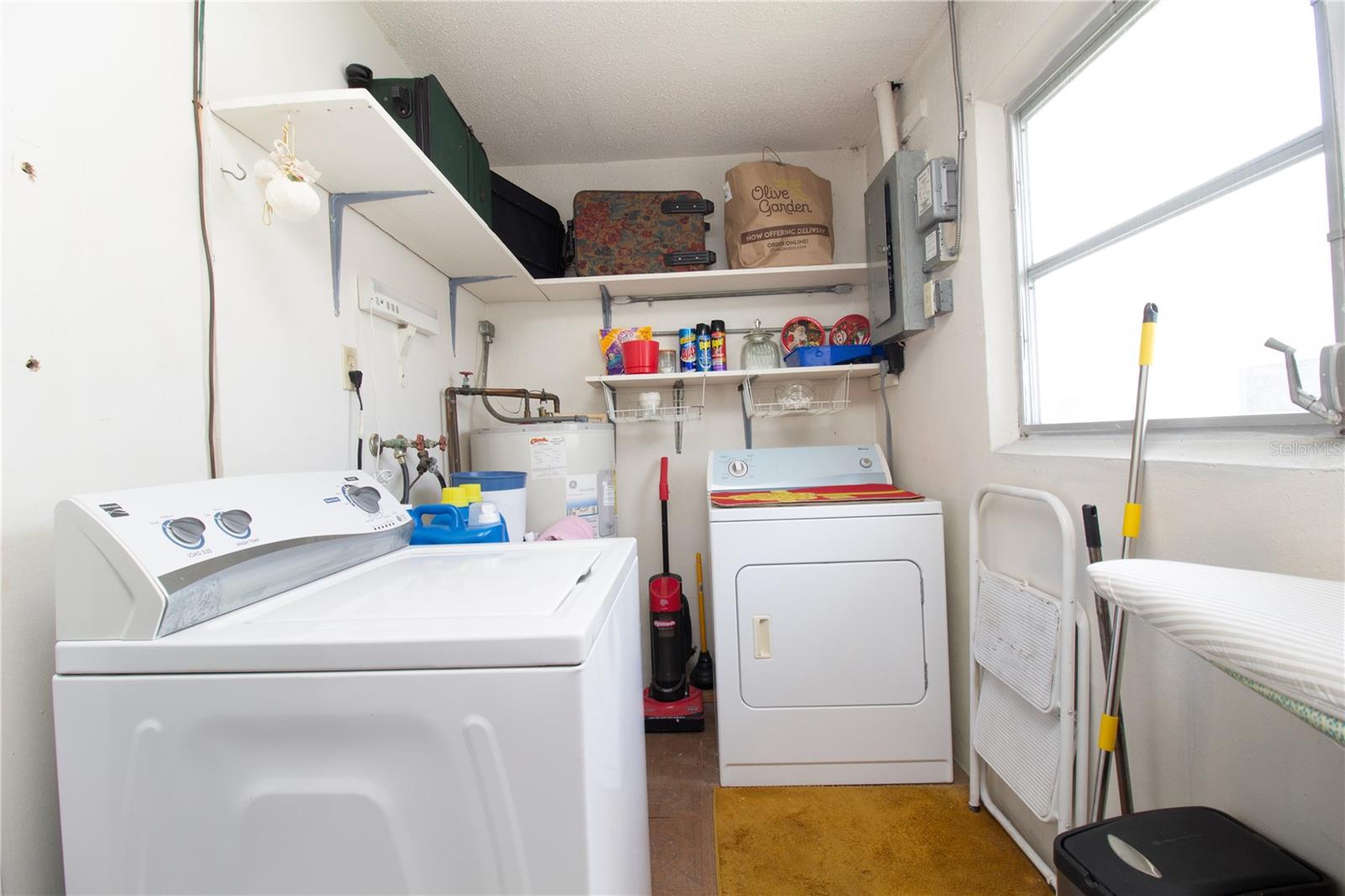 MAINLANDS - Residential