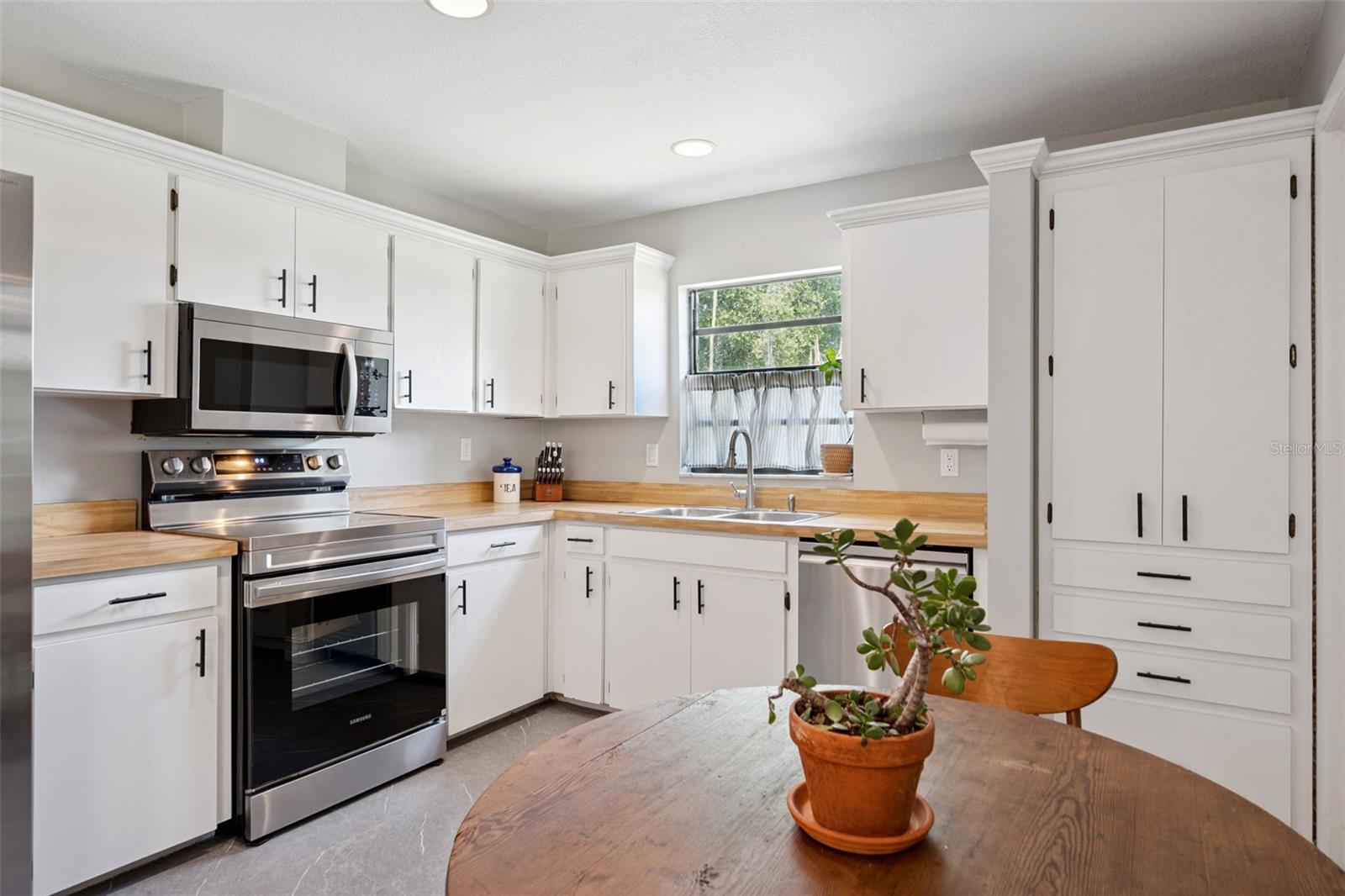 FOXWOOD PH 3 1ST ADD - Residential