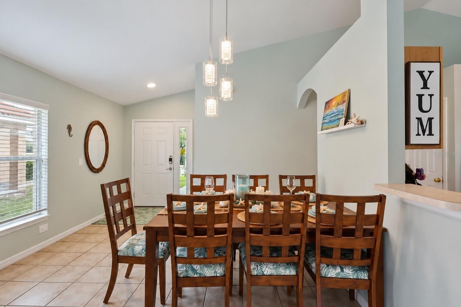 647 PALOMA DRIVE