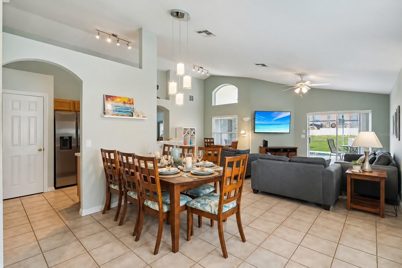 647 PALOMA DRIVE