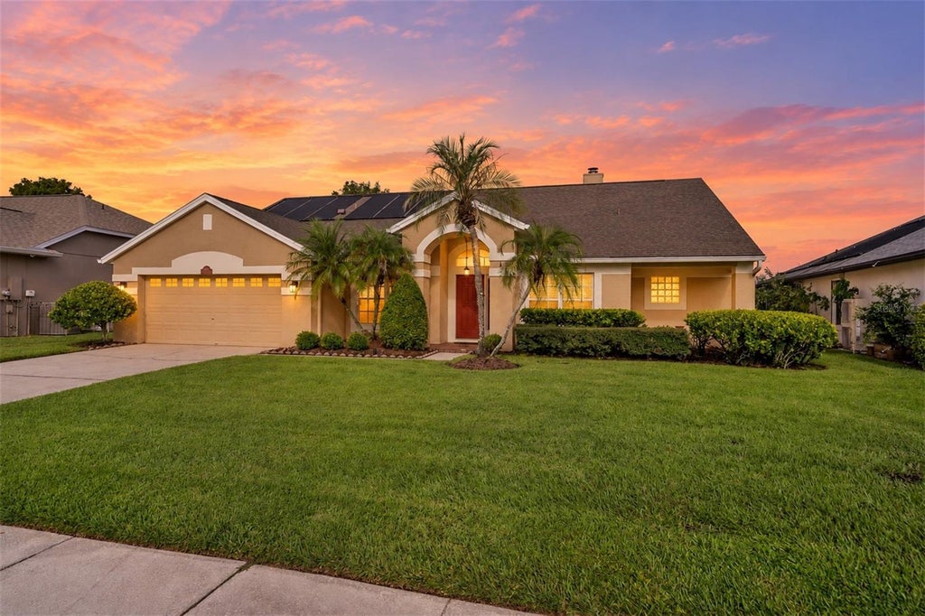 Photo of 13715 Bluewater Circle, Orlando, FL 32828 (MLS # O6447951)