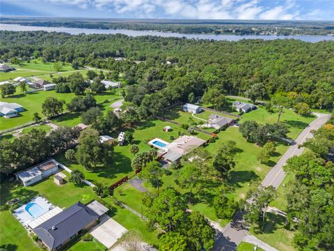 A home in DELAND