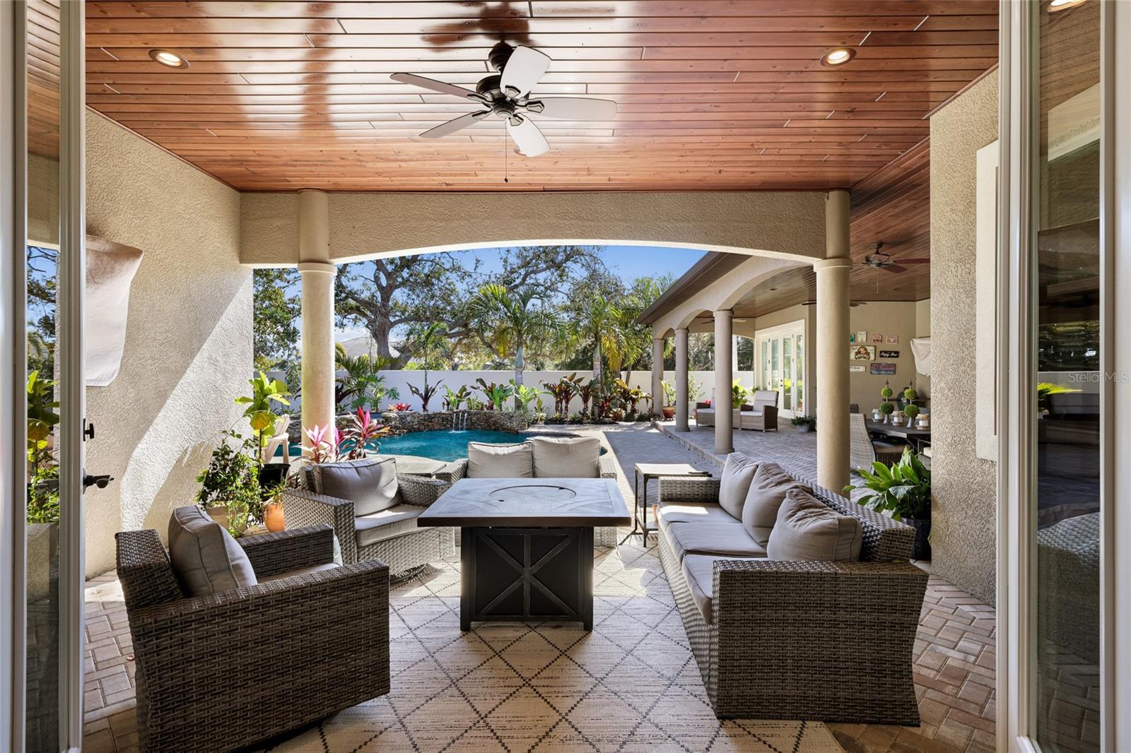 LOOP OF NORTHWEST BRADENTON - Residential