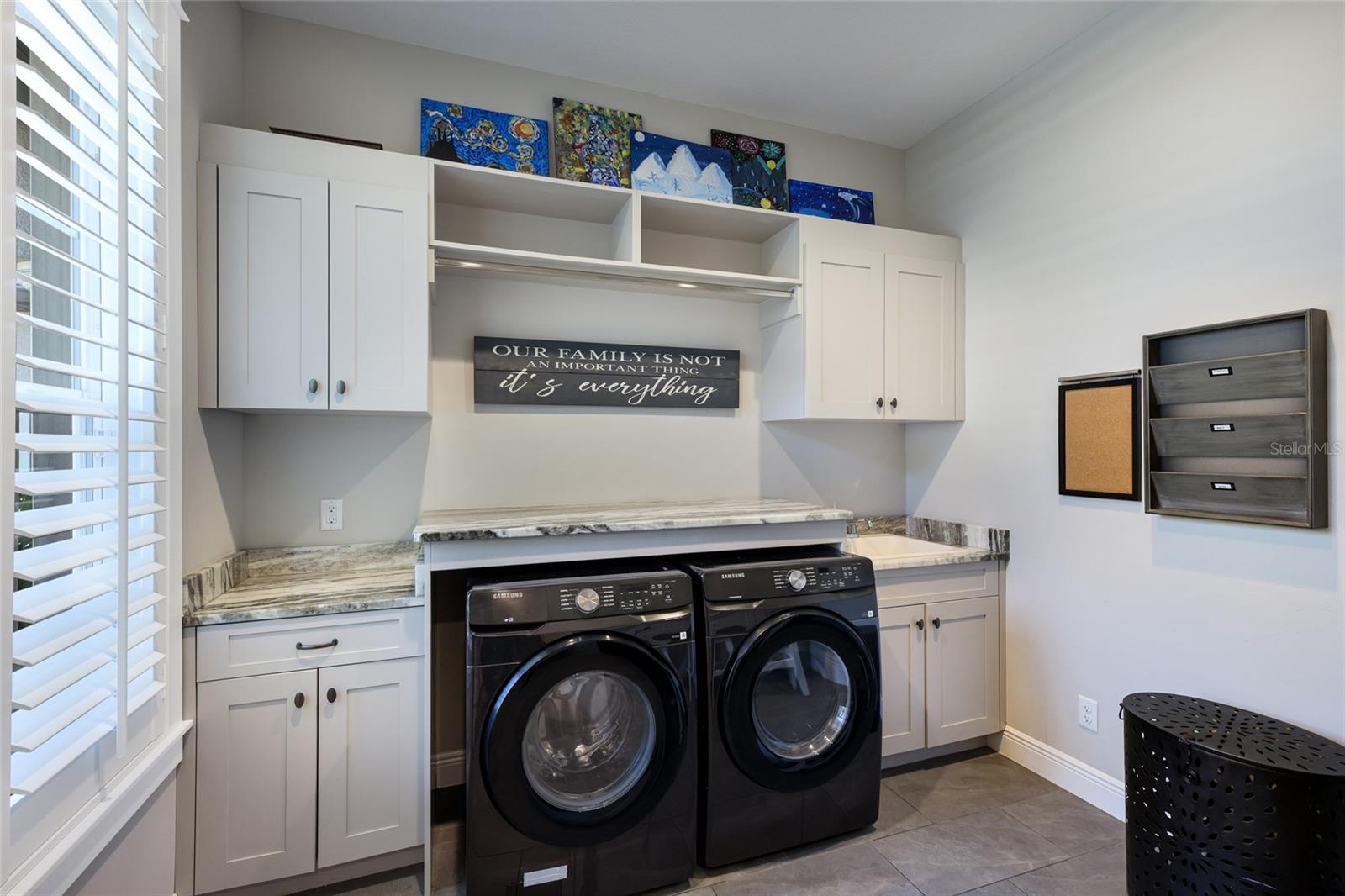 LOOP OF NORTHWEST BRADENTON - Residential