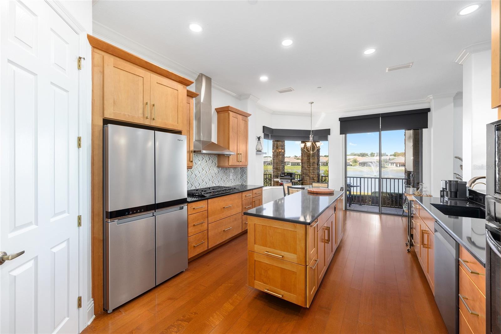 POINTE VISTA CONDO - Residential