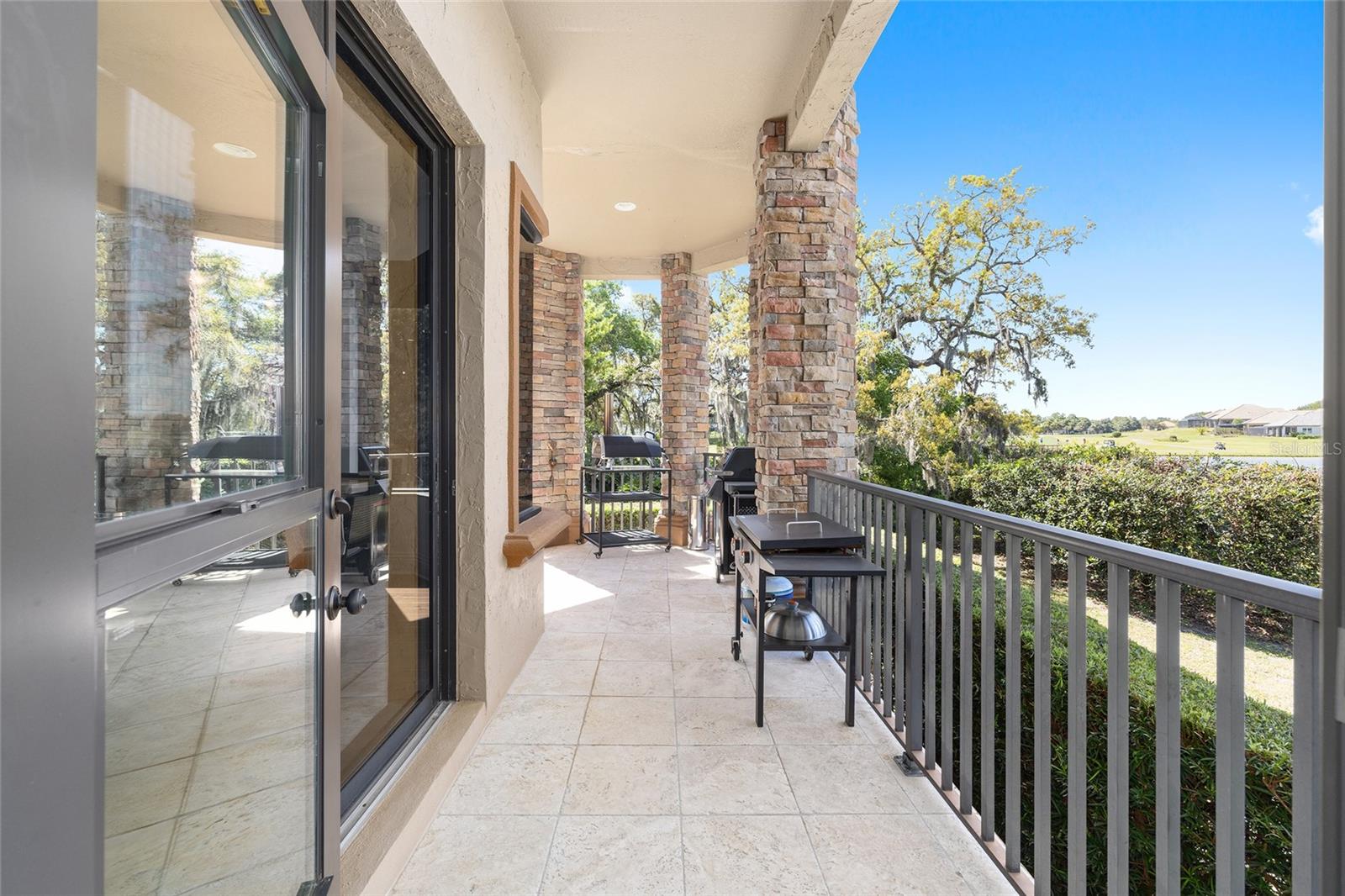 POINTE VISTA CONDO - Residential