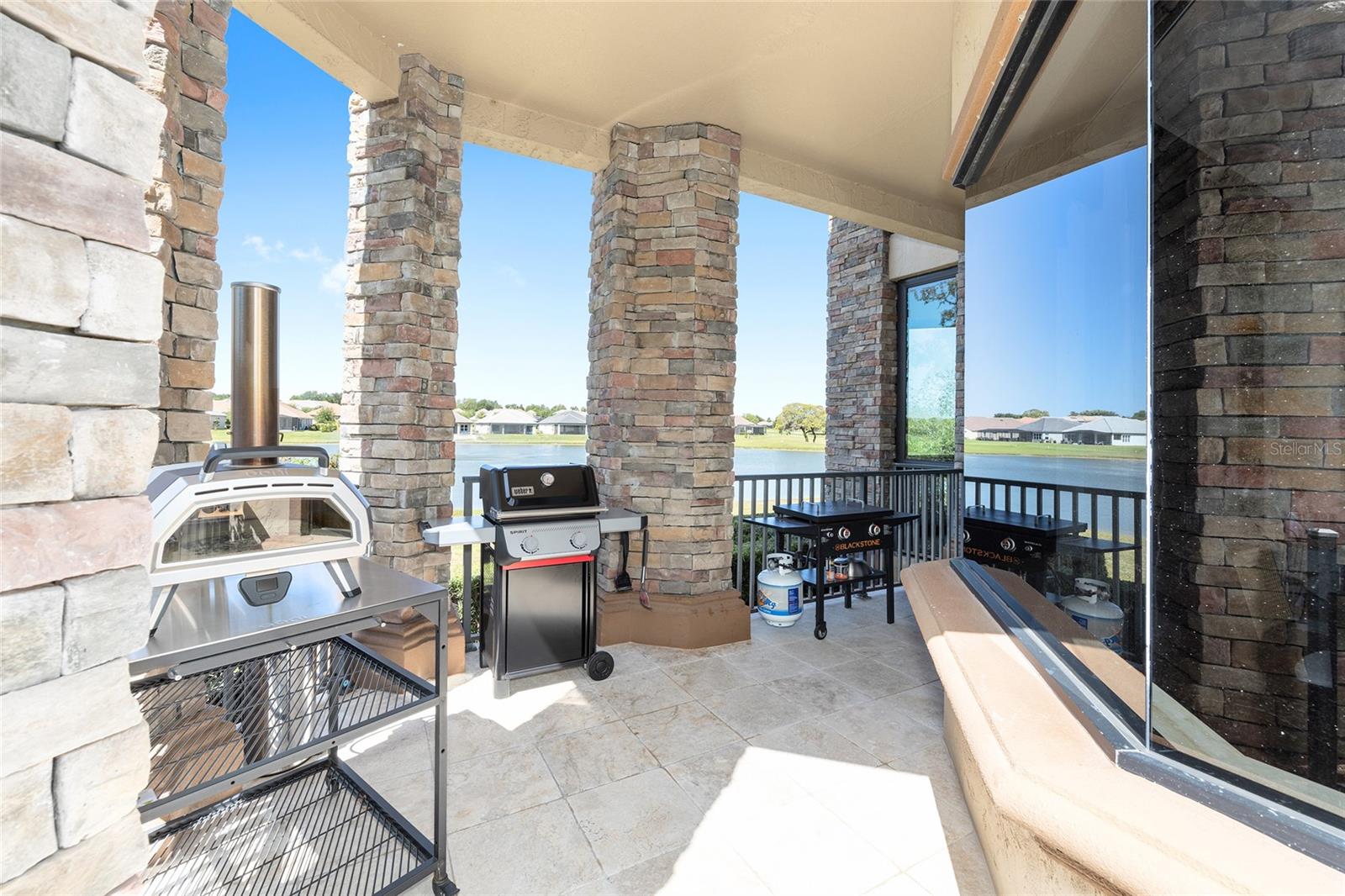 POINTE VISTA CONDO - Residential