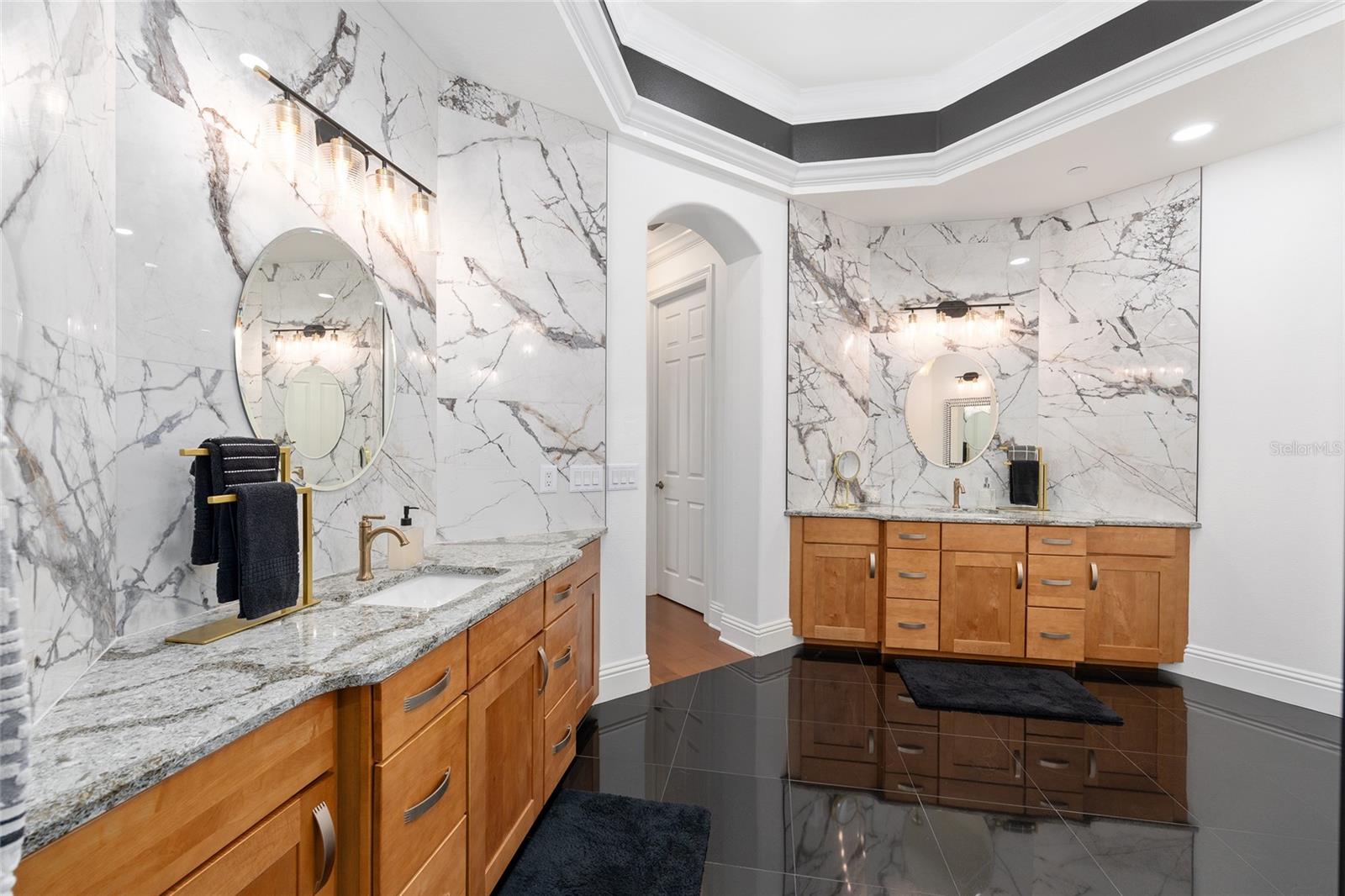 POINTE VISTA CONDO - Residential