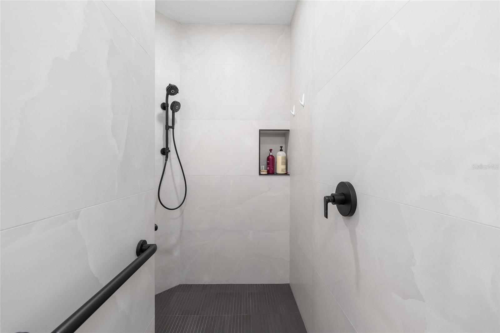 POINTE VISTA CONDO - Residential