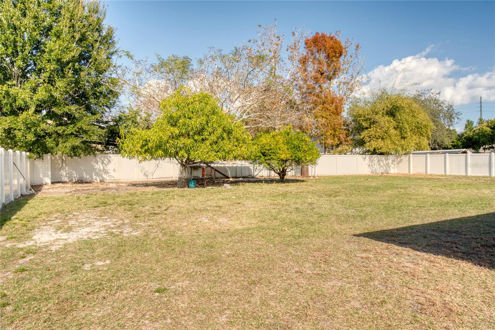 KINGS CREST PH 01 - Residential Lease