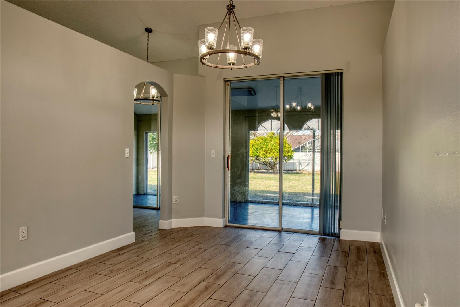 KINGS CREST PH 01 - Residential Lease