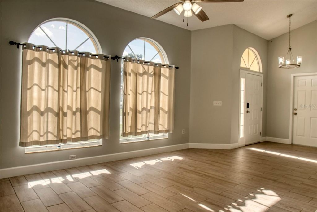 Photo of 1447 Kingston Way, Kissimmee, FL 34744 (MLS # S5140566)