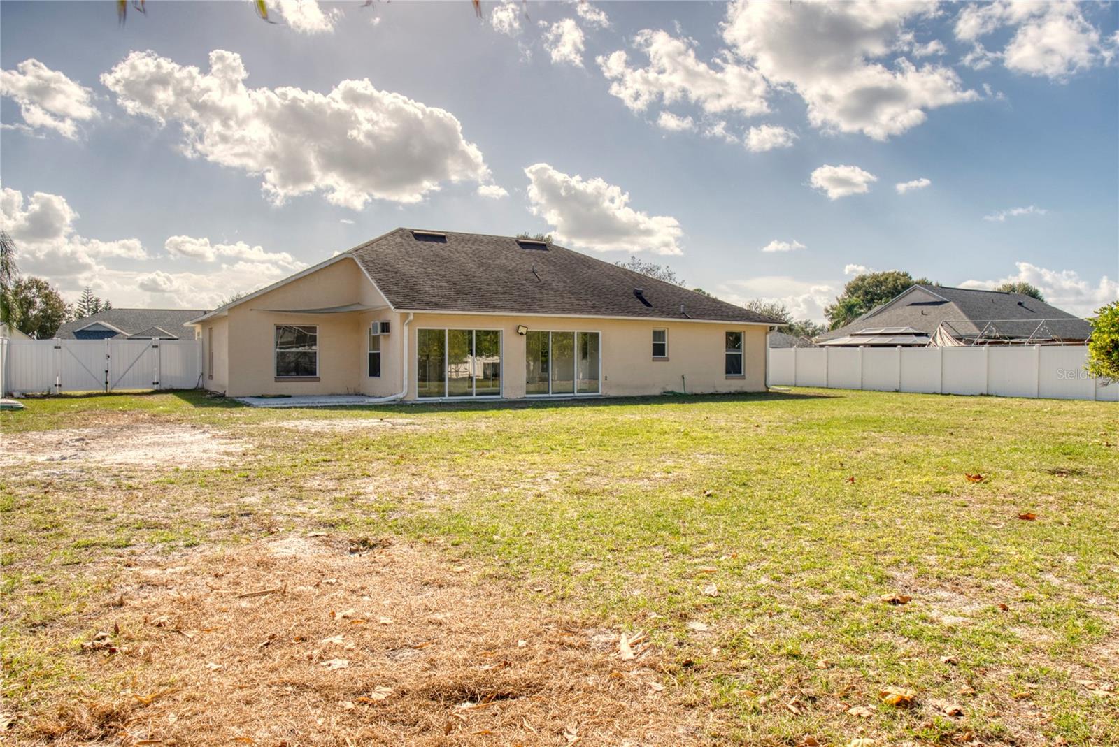 KINGS CREST PH 01 - Residential Lease