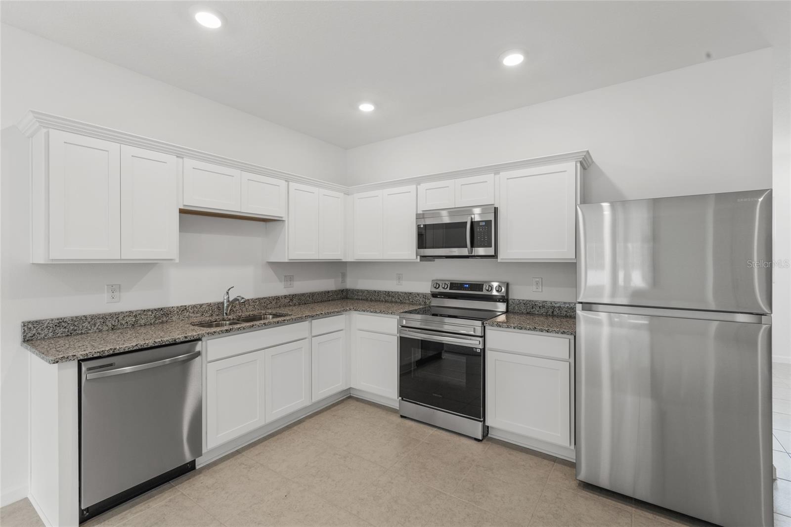 ASHFORD PLACE - Residential Lease