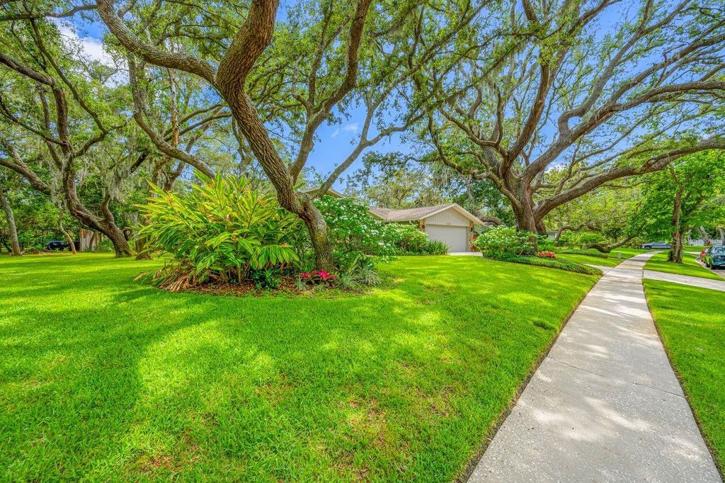 Photo of 2827 Pheasant Run, Clearwater, FL 33759 (MLS # TB8515898)