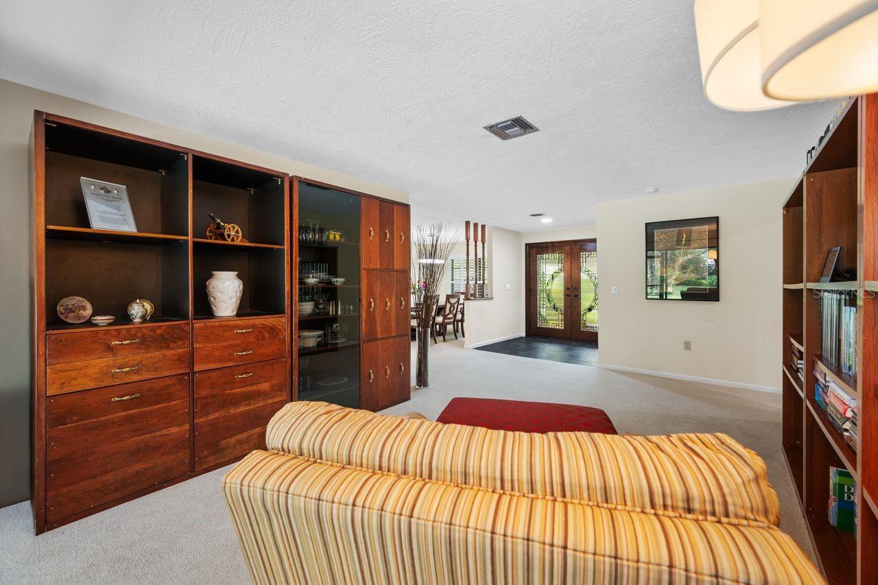 2827 PHEASANT RUN
