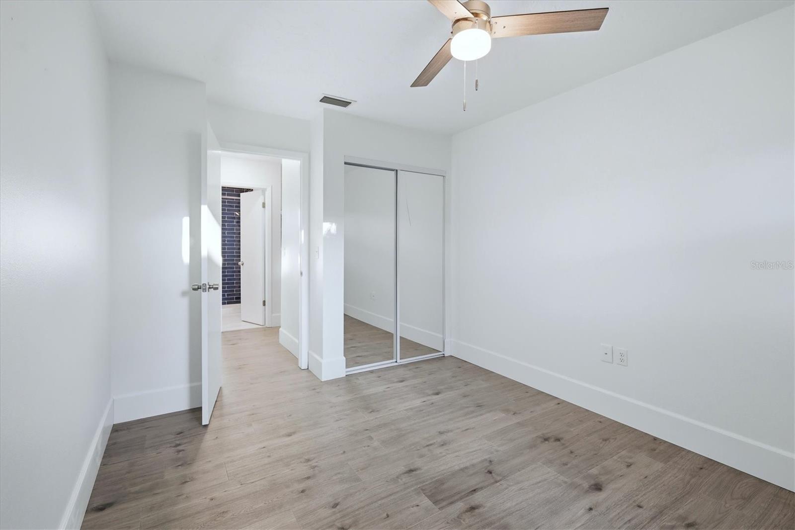 CORTEZ VILLAS CONDO 4 PH B - Residential