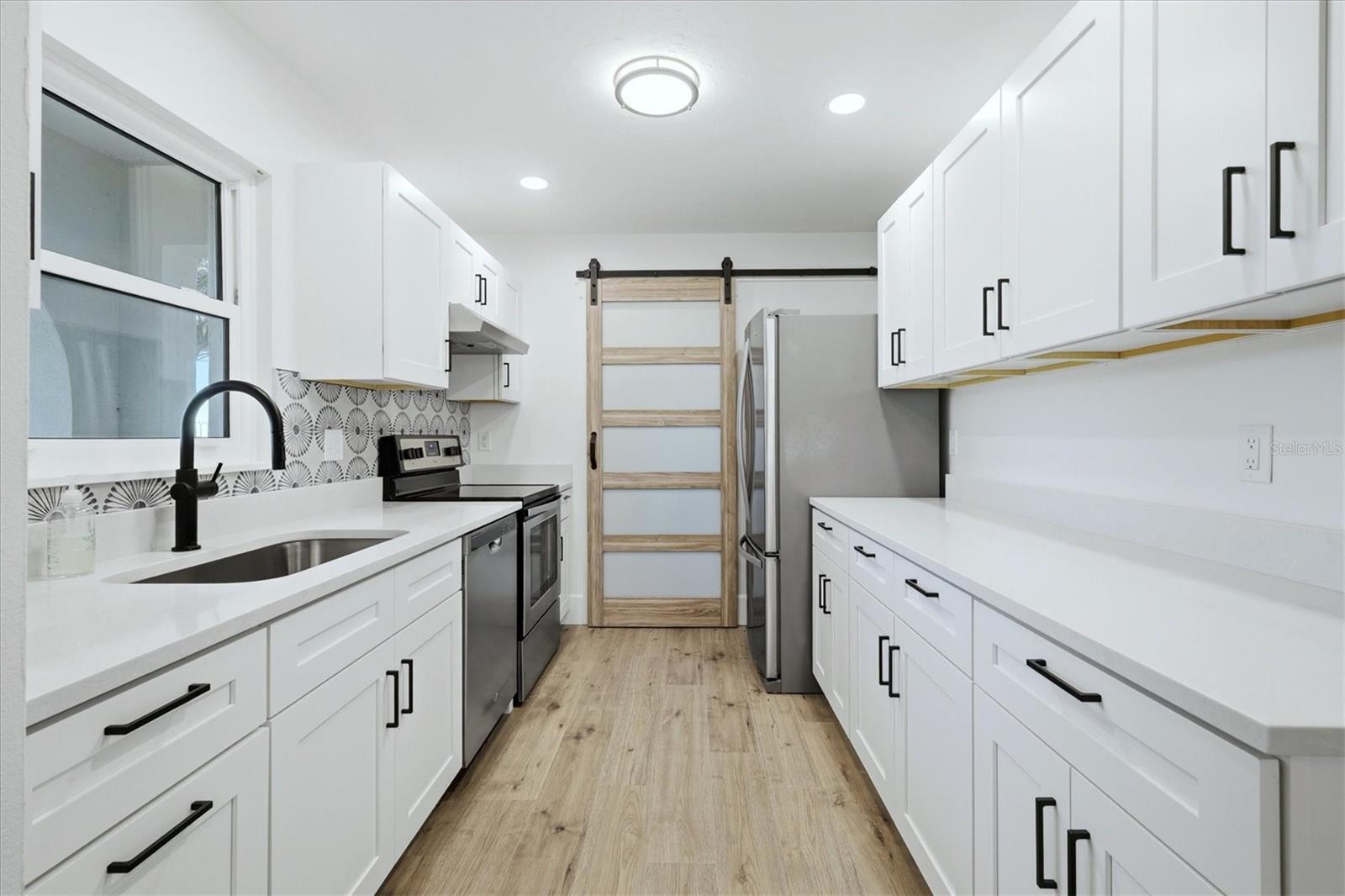 CORTEZ VILLAS CONDO 4 PH B - Residential