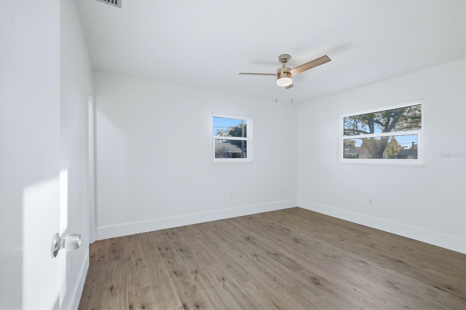 CORTEZ VILLAS CONDO 4 PH B - Residential