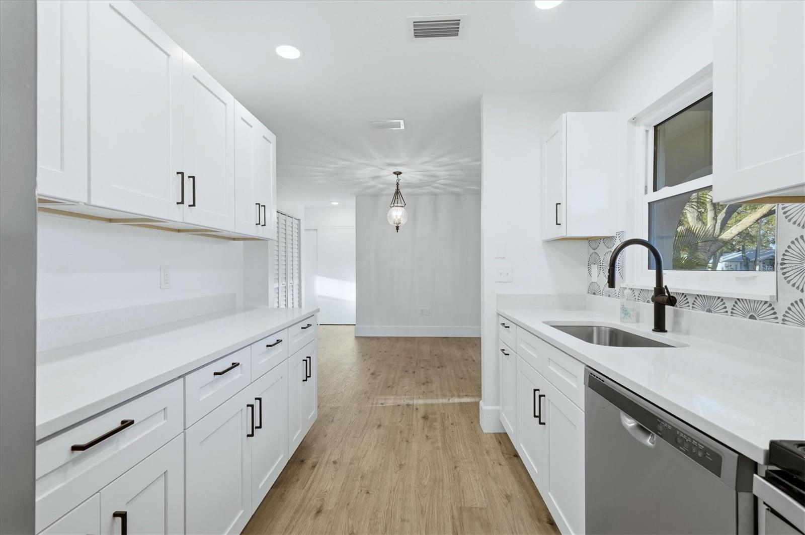 CORTEZ VILLAS CONDO 4 PH B - Residential