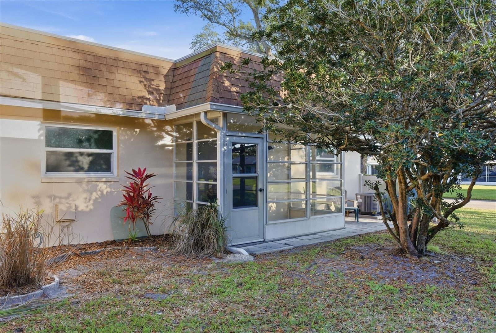 CORTEZ VILLAS CONDO 4 PH B - Residential