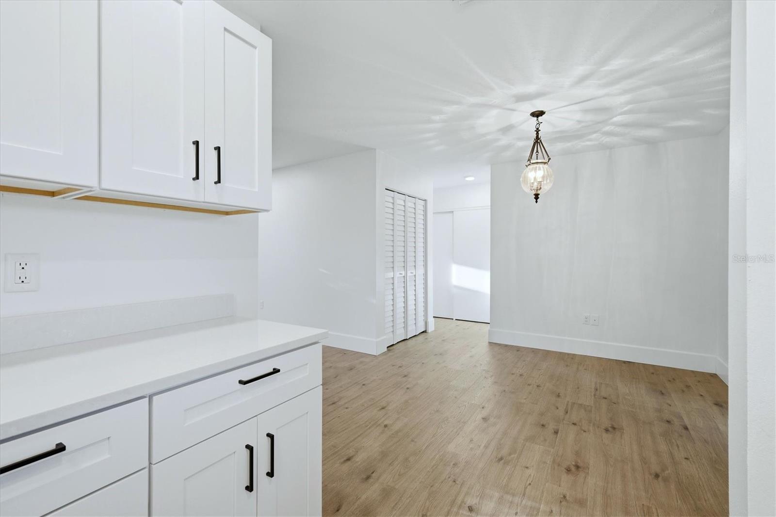 CORTEZ VILLAS CONDO 4 PH B - Residential