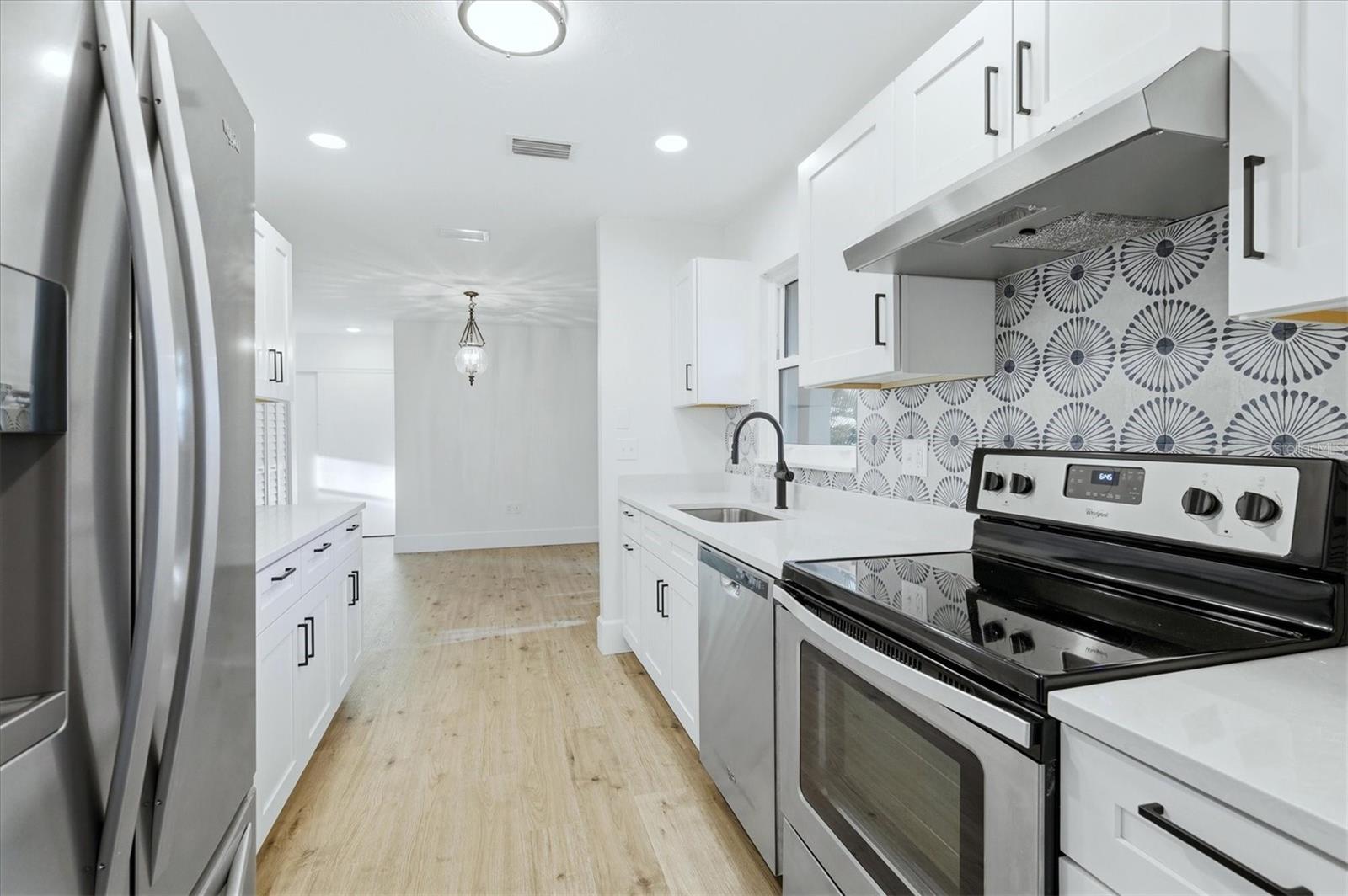 CORTEZ VILLAS CONDO 4 PH B - Residential