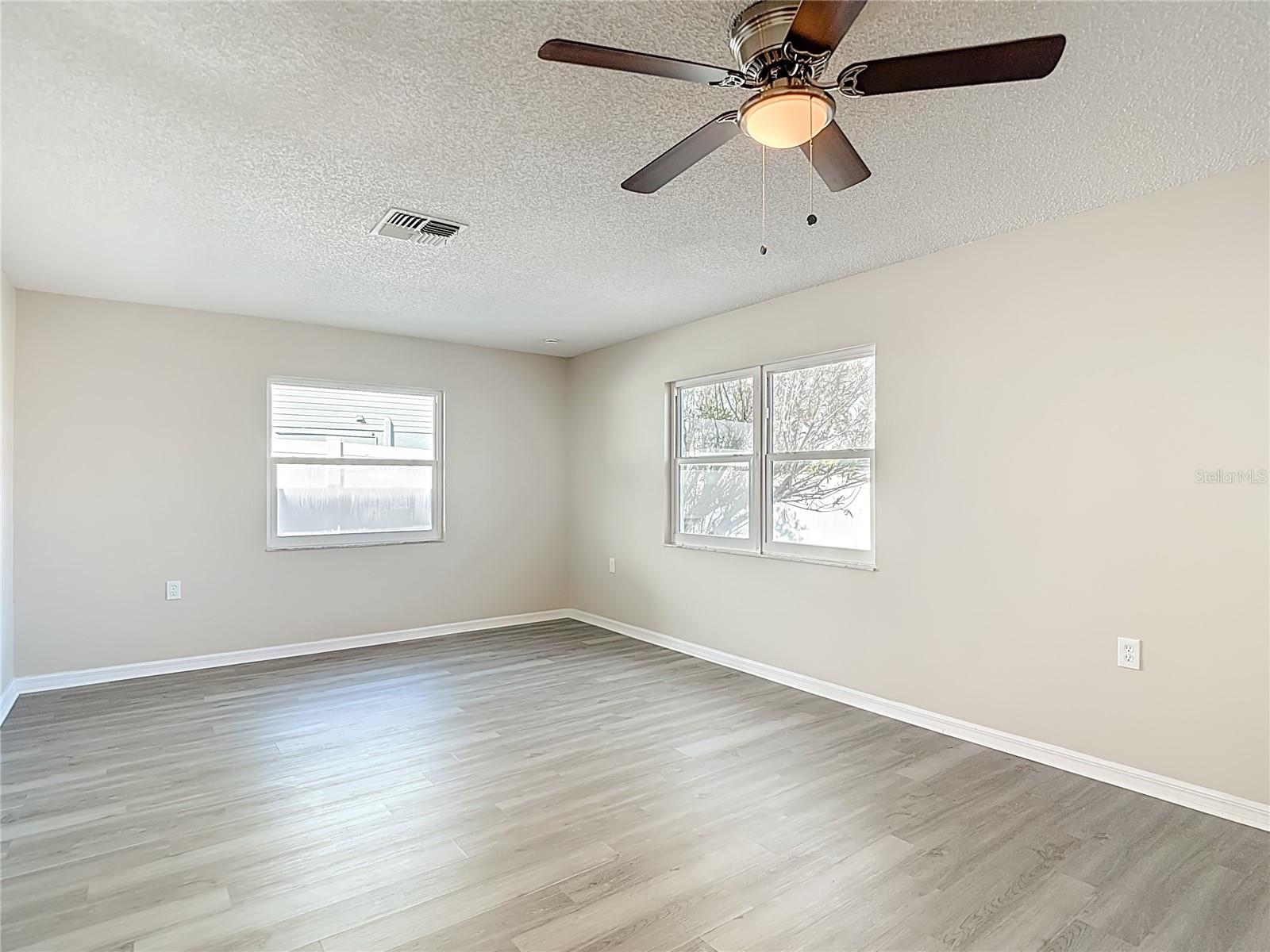 HUDSON BEACH ESTATES - Residential