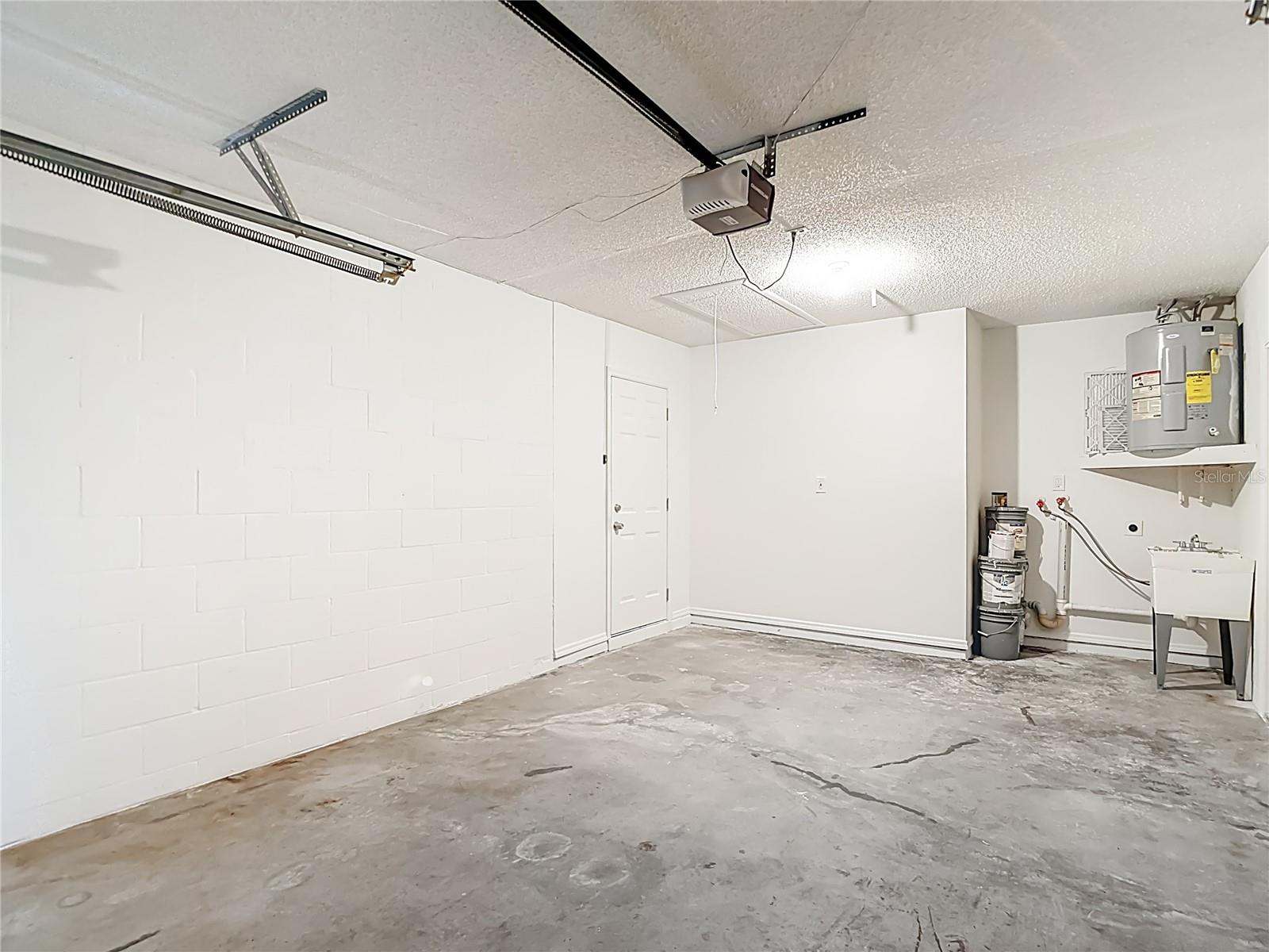 HUDSON BEACH ESTATES - Residential