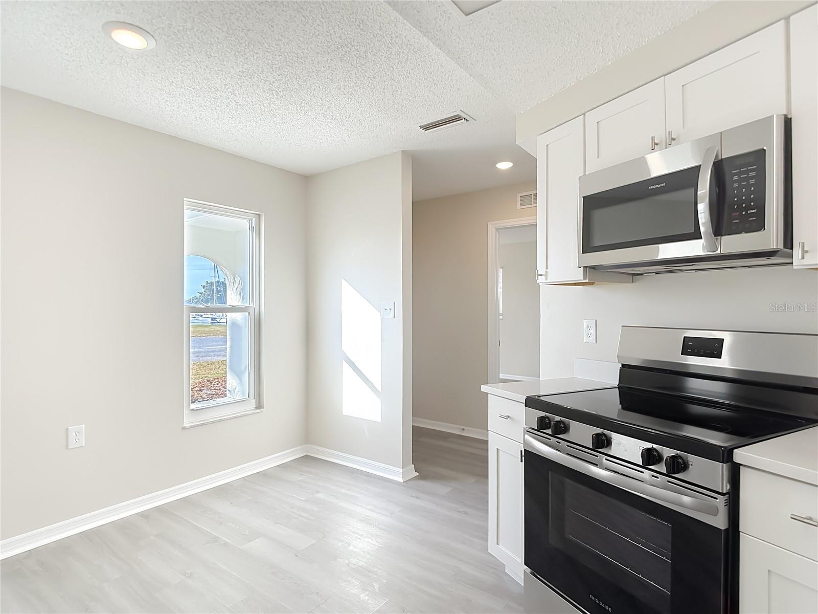 HUDSON BEACH ESTATES - Residential